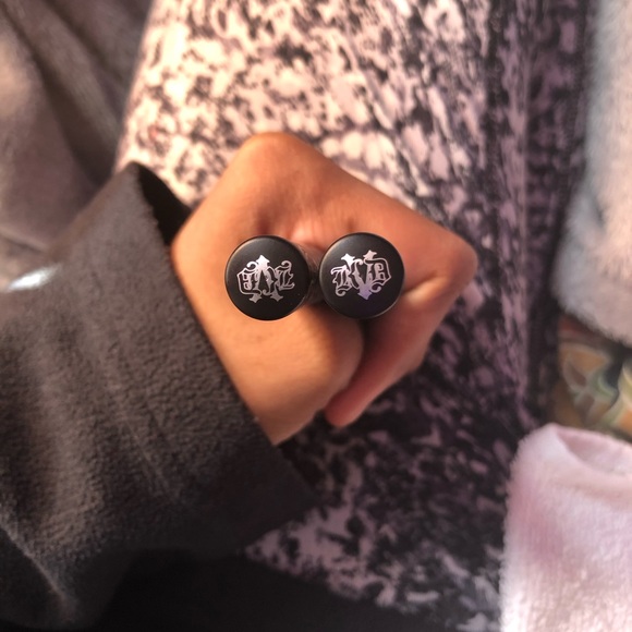 Kat Von D Liquid Lipstick - Picture 6 of 6